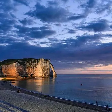 Le Sunset Beach