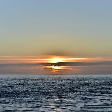 Le Sunset Beach