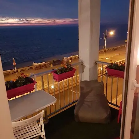 Le Sunset Beach Apartamento *