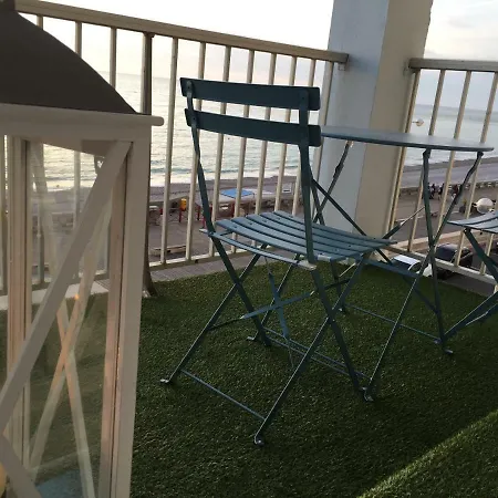 Le Sunset Beach Apartamento *